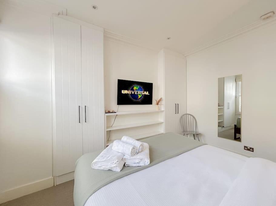 Apartment Stylish Sanctuary With Garden Oasis London