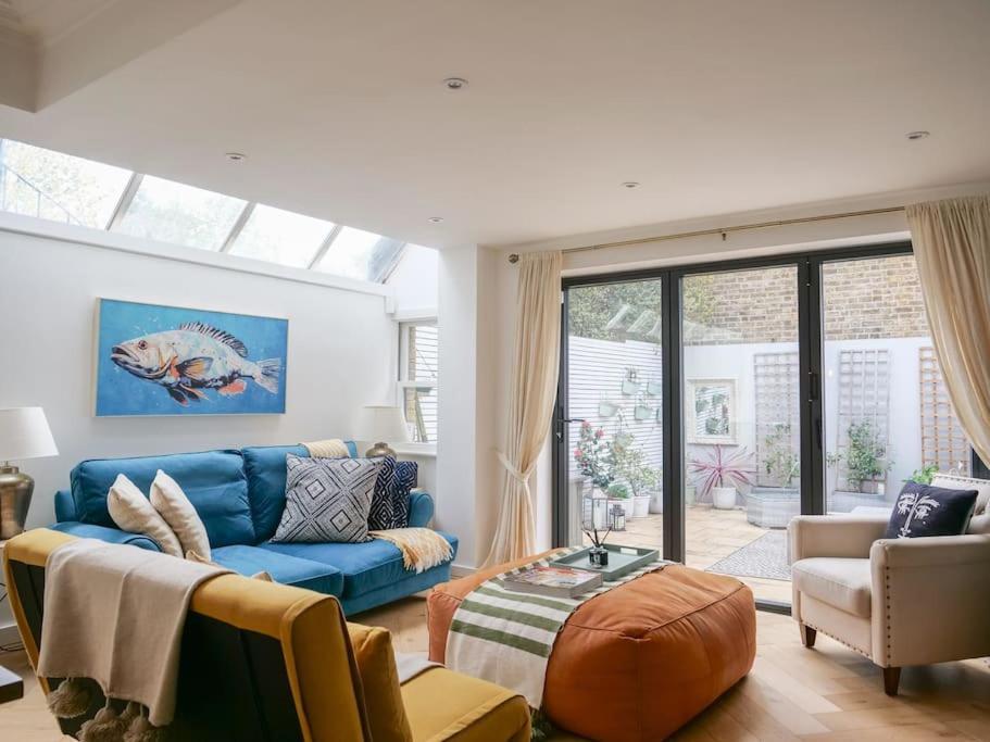 Stylish Sanctuary With Garden Oasis * London
