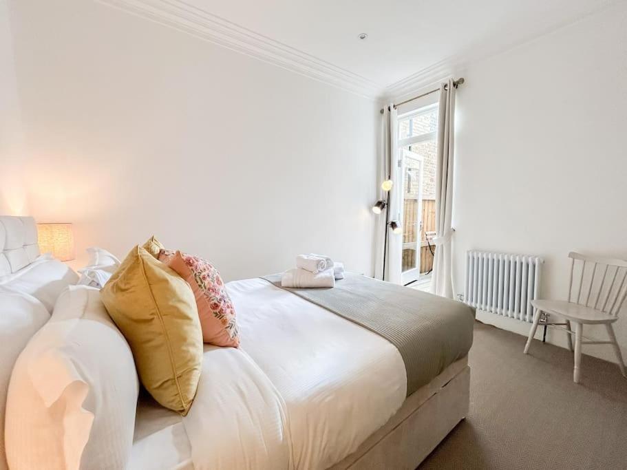 Apartment Stylish Sanctuary With Garden Oasis London