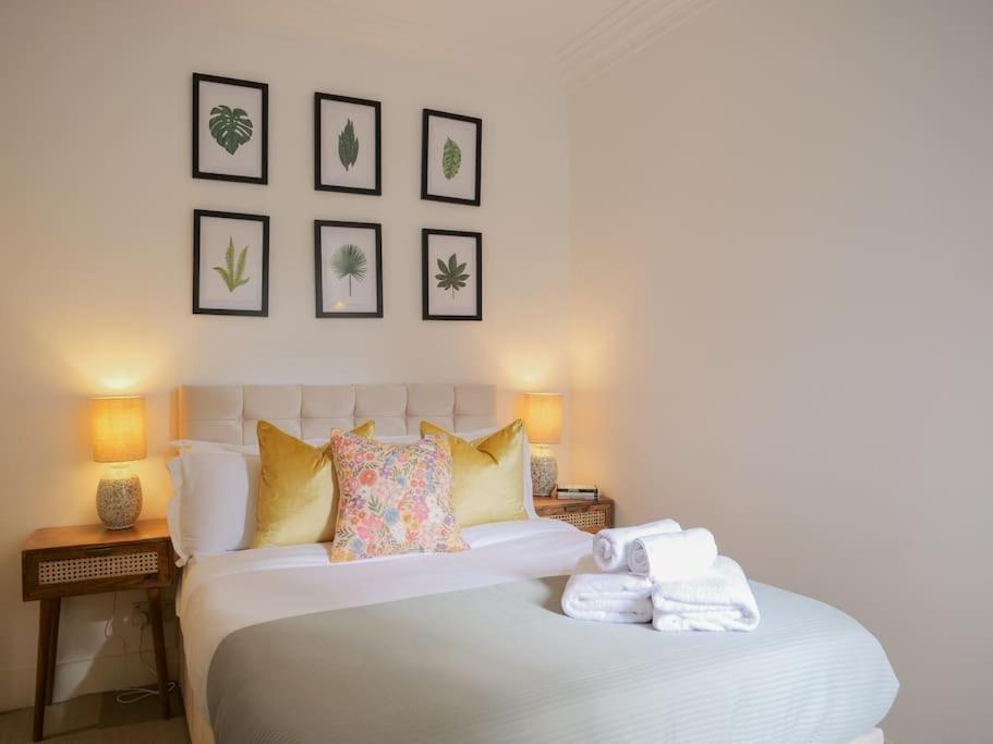 Stylish Sanctuary With Garden Oasis Apartment *